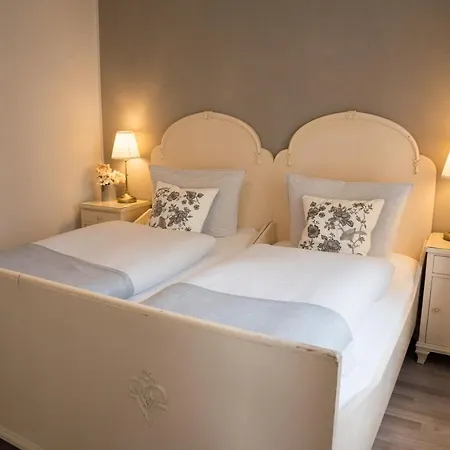 Urlaubsfreude Biedermann Haus Blumenglueck - Rose Apartament